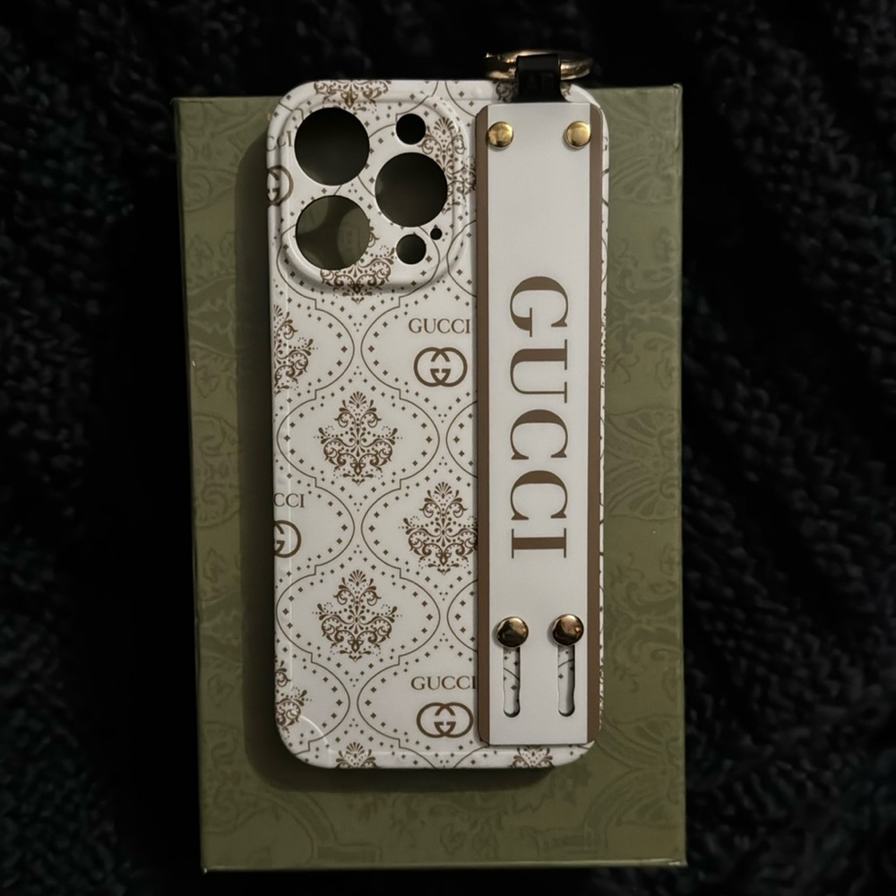 Designer inspired iPhone 15 pro case w/strap/kickstand
